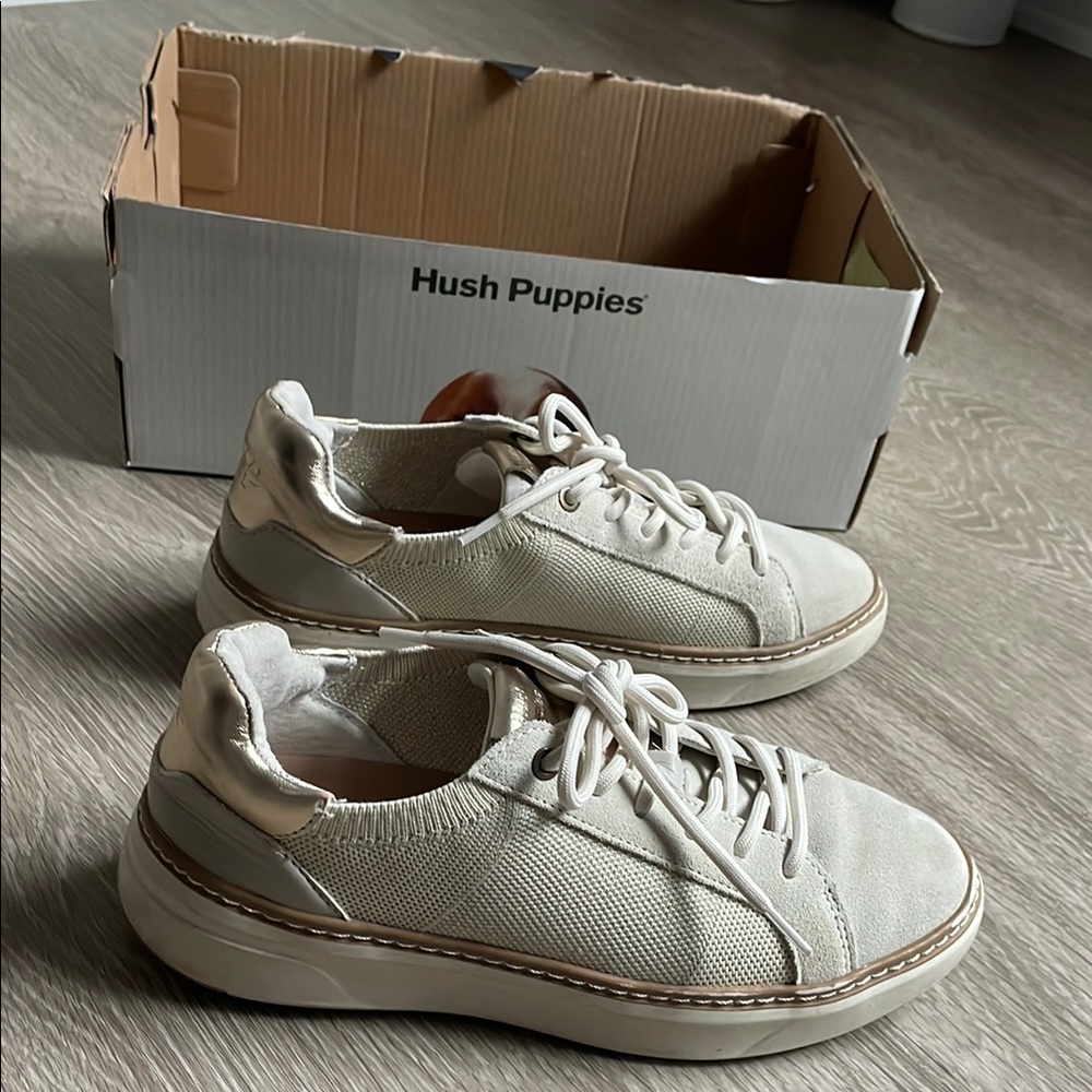Hush Puppies Cream Sneakers with Leather Upper and Rubber Sole